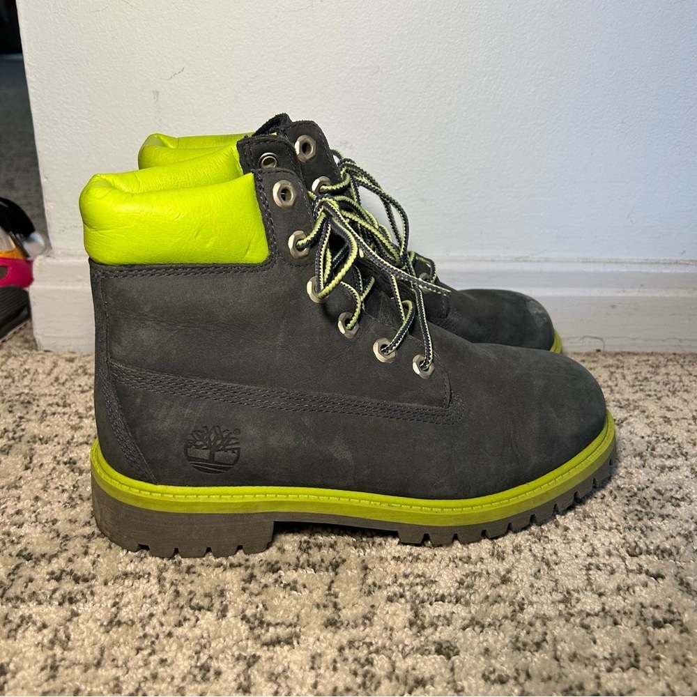 Timberland Green & Safety Grey Suede 6” Premium Waterproof Boots Size 4 Kids